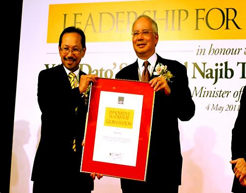 Maybank Wins Malaysian Institute of Directors Award